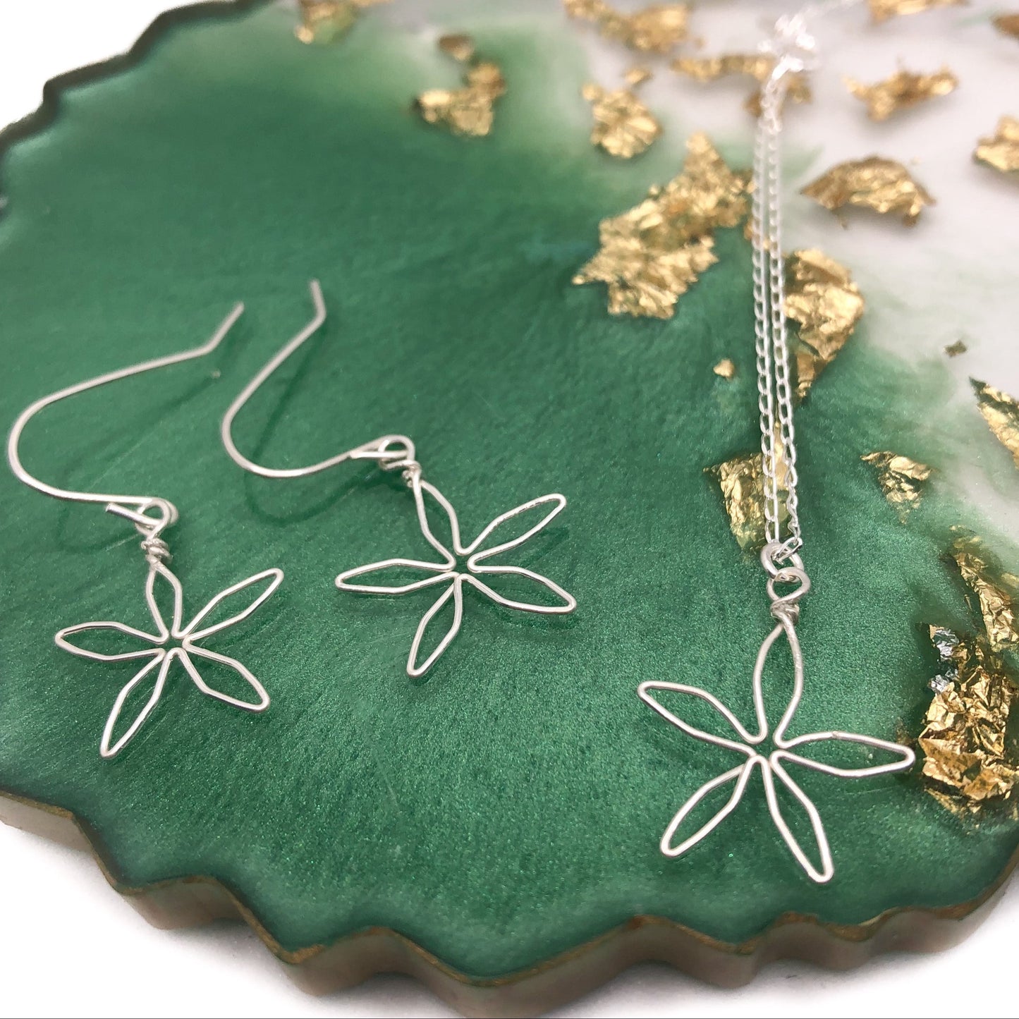 Handmade Wire Daisy Earrings
